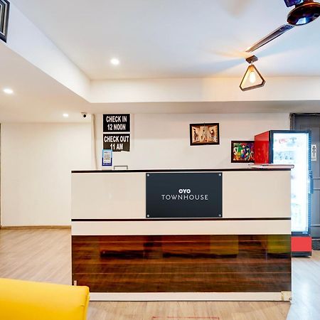 גורגאון Townhouse Delight Inn מראה חיצוני תמונה