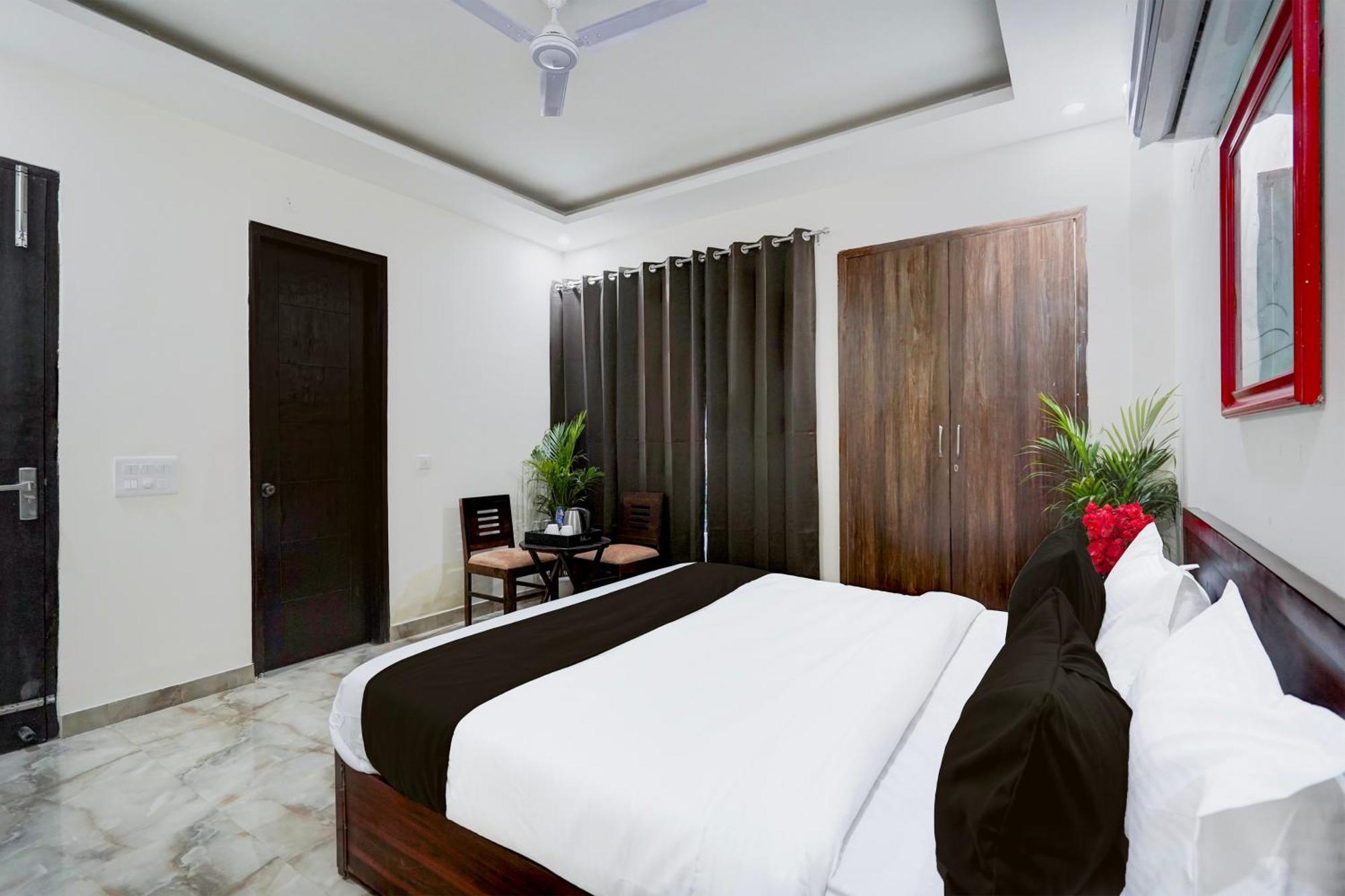 גורגאון Townhouse Delight Inn מראה חיצוני תמונה
