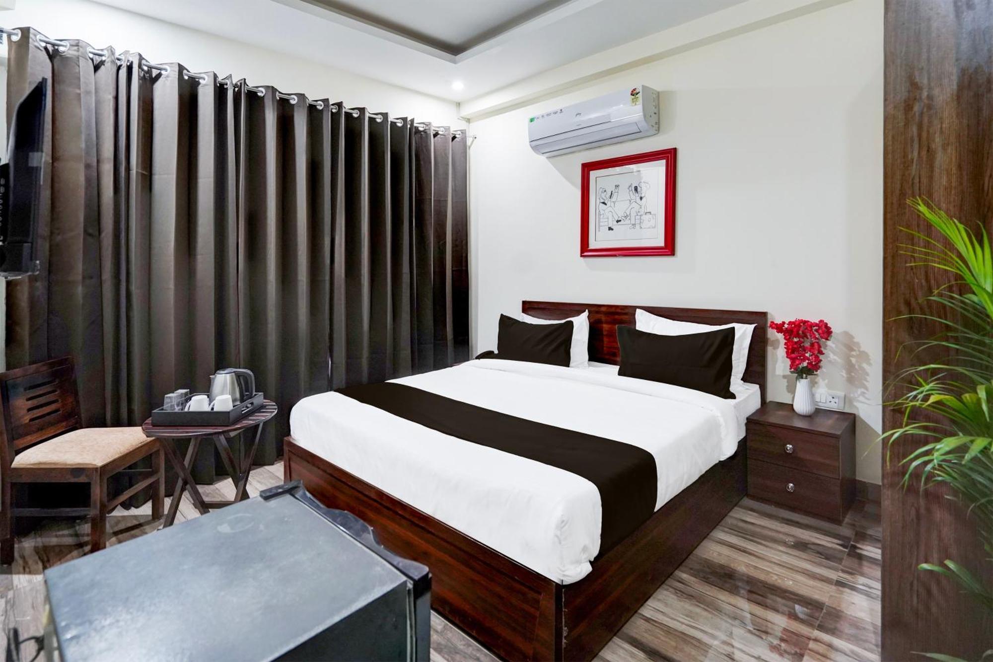גורגאון Townhouse Delight Inn מראה חיצוני תמונה