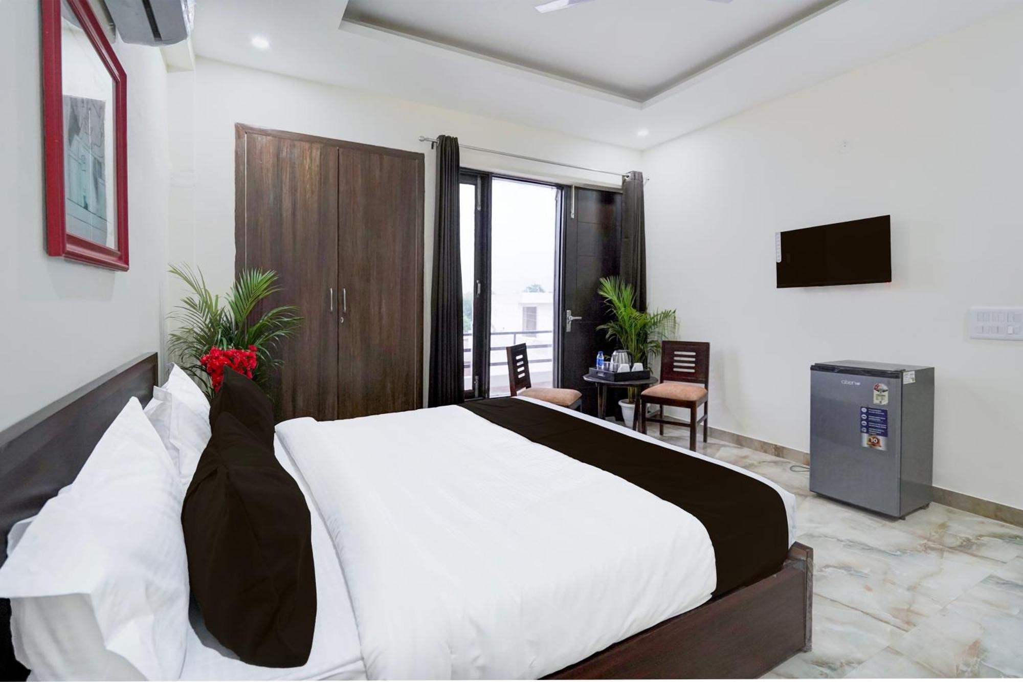 גורגאון Townhouse Delight Inn מראה חיצוני תמונה