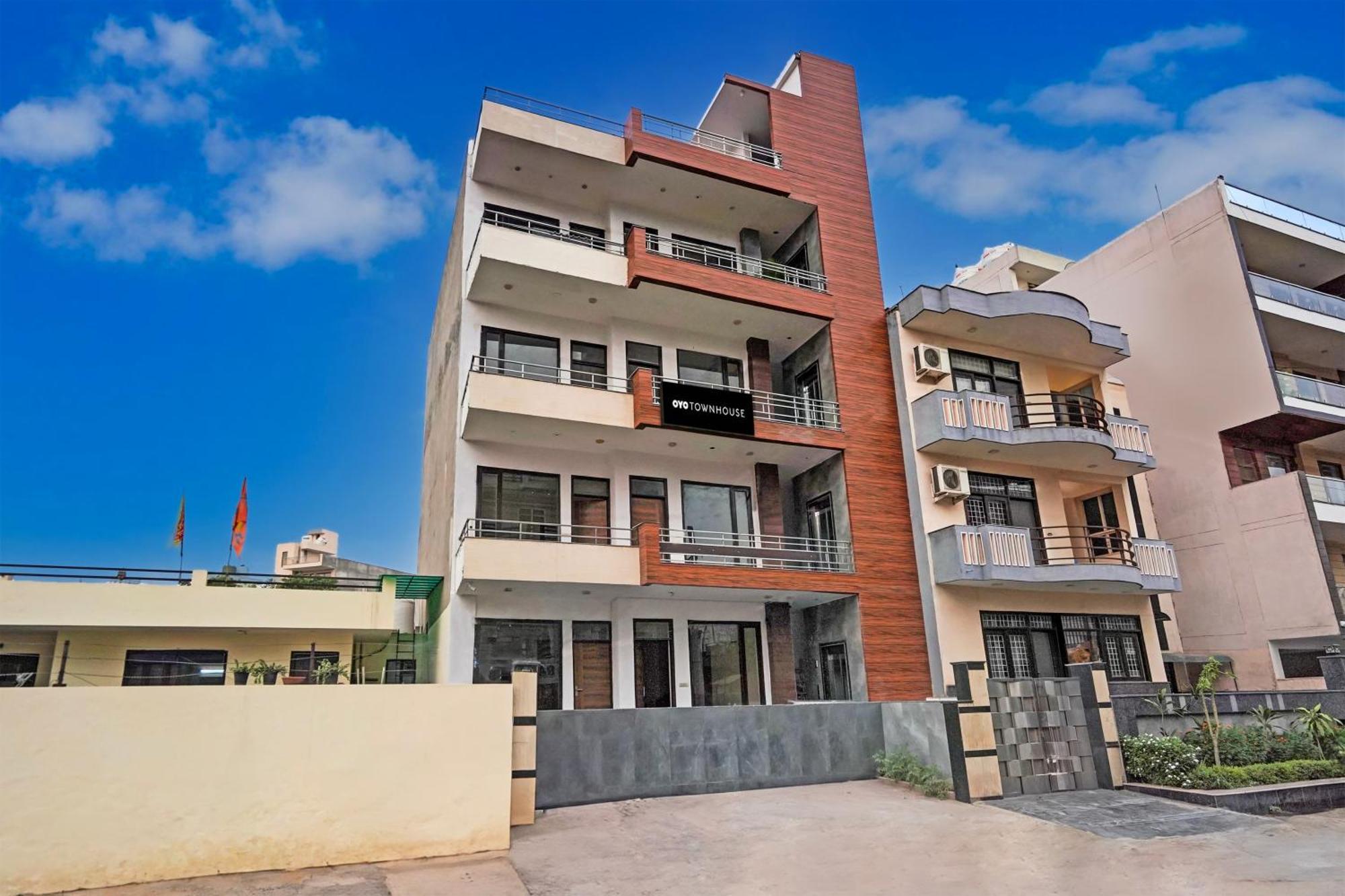 גורגאון Townhouse Delight Inn מראה חיצוני תמונה