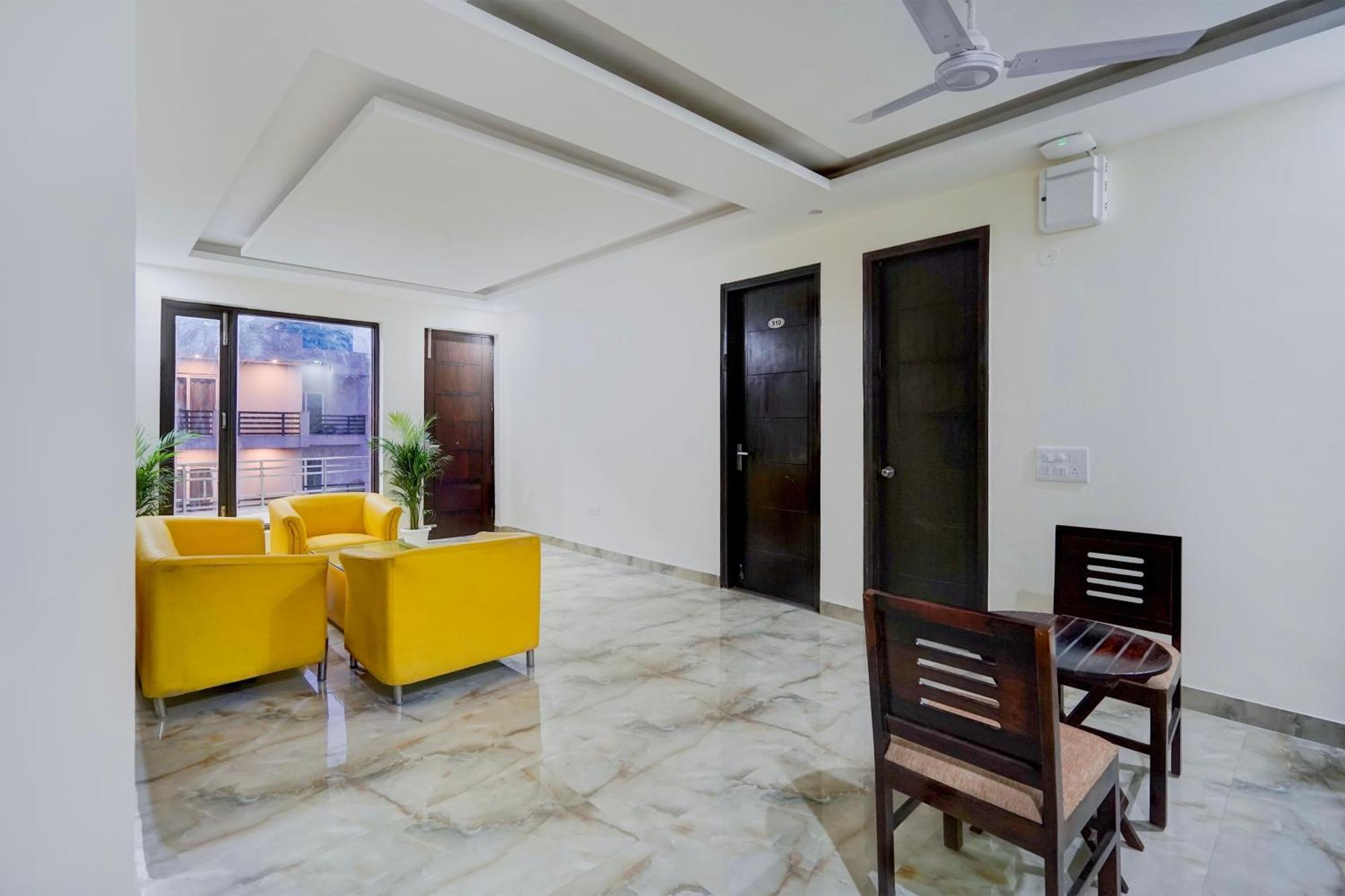 גורגאון Townhouse Delight Inn מראה חיצוני תמונה