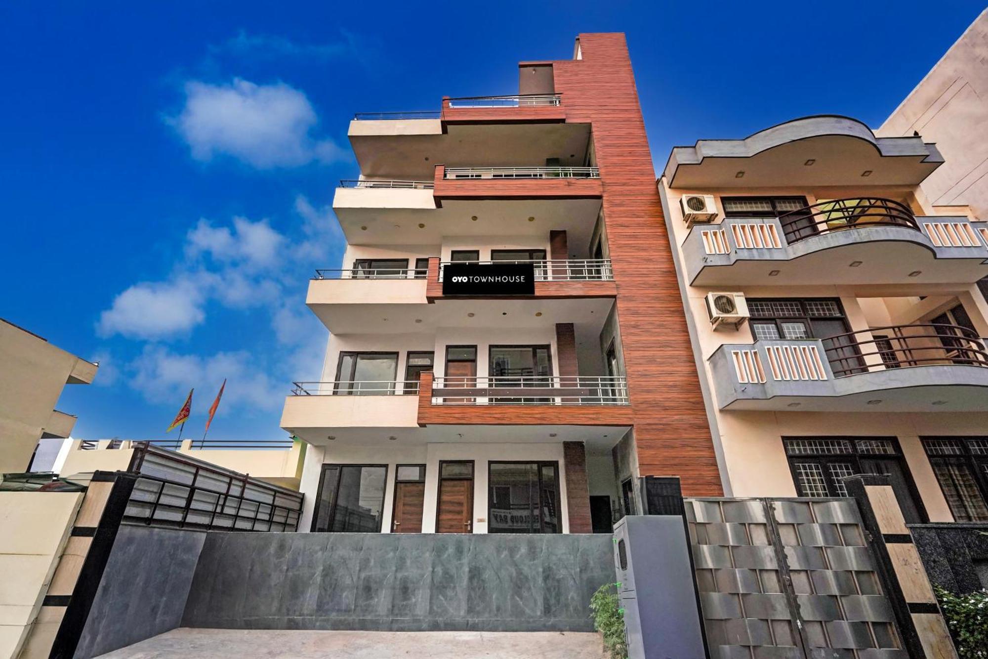 גורגאון Townhouse Delight Inn מראה חיצוני תמונה