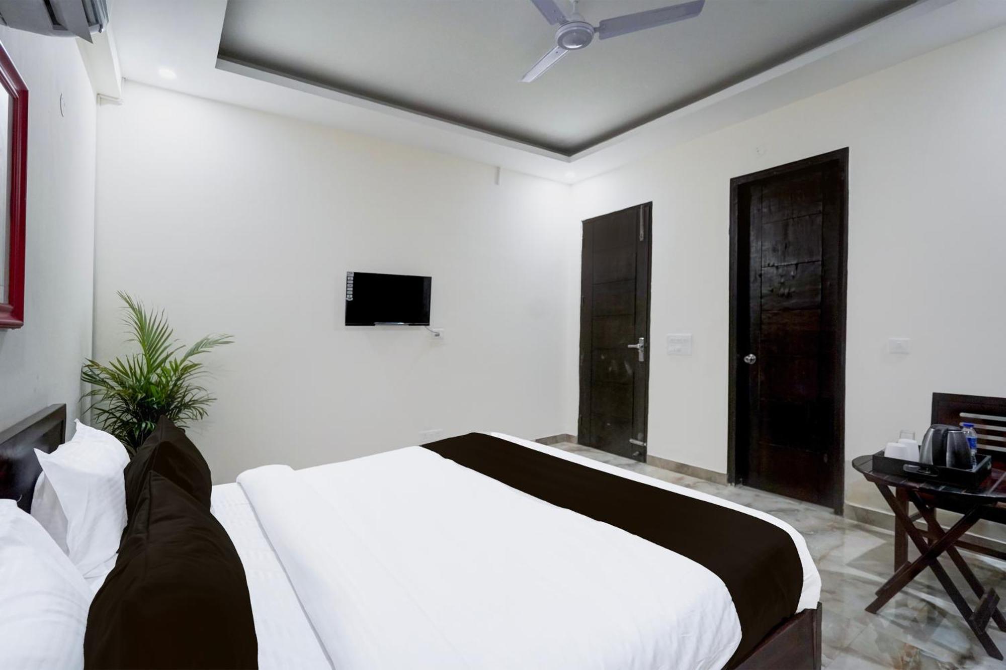 גורגאון Townhouse Delight Inn מראה חיצוני תמונה