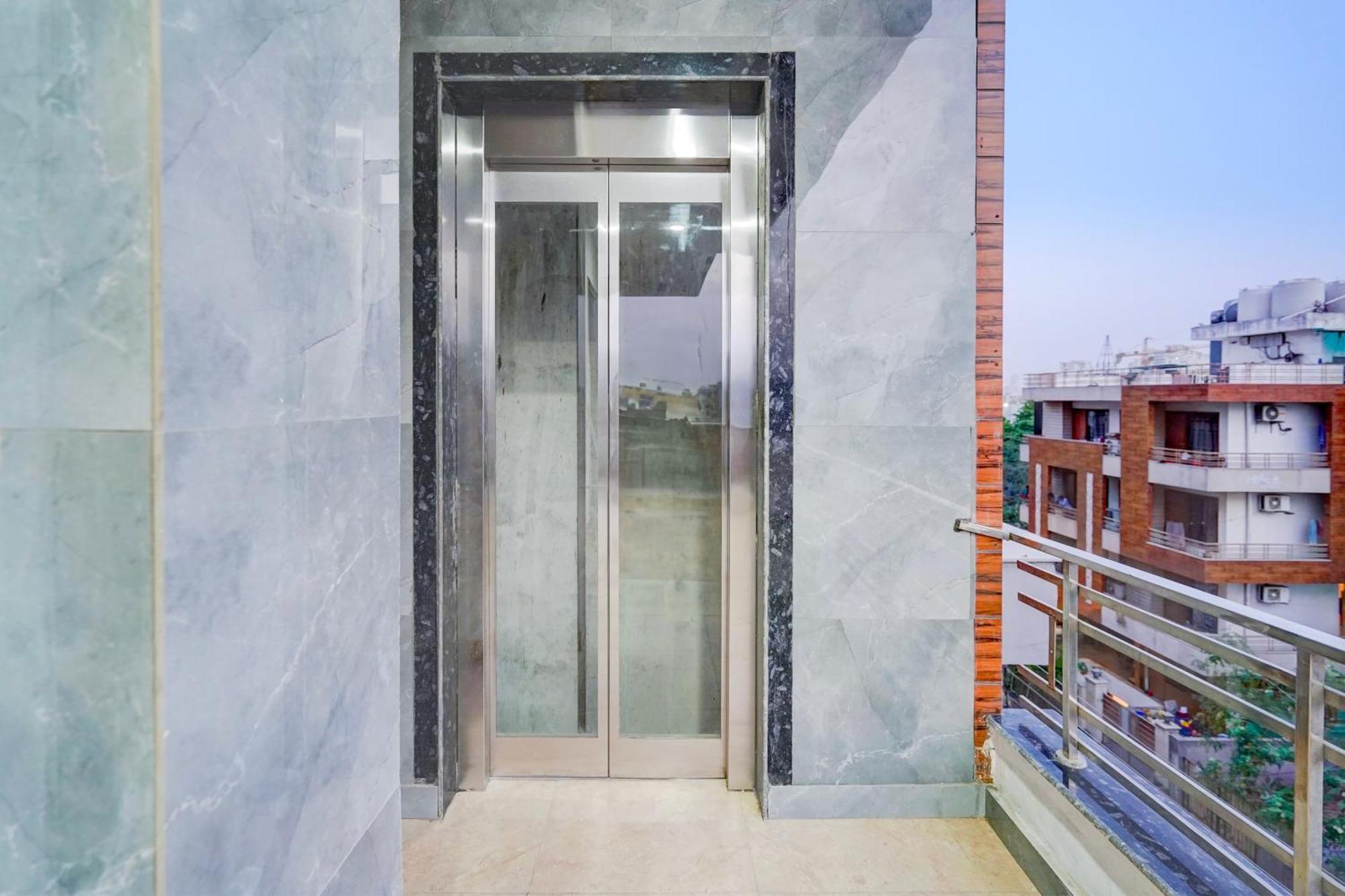 גורגאון Townhouse Delight Inn מראה חיצוני תמונה