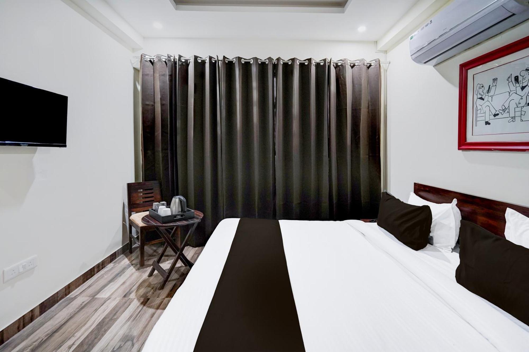 גורגאון Townhouse Delight Inn מראה חיצוני תמונה