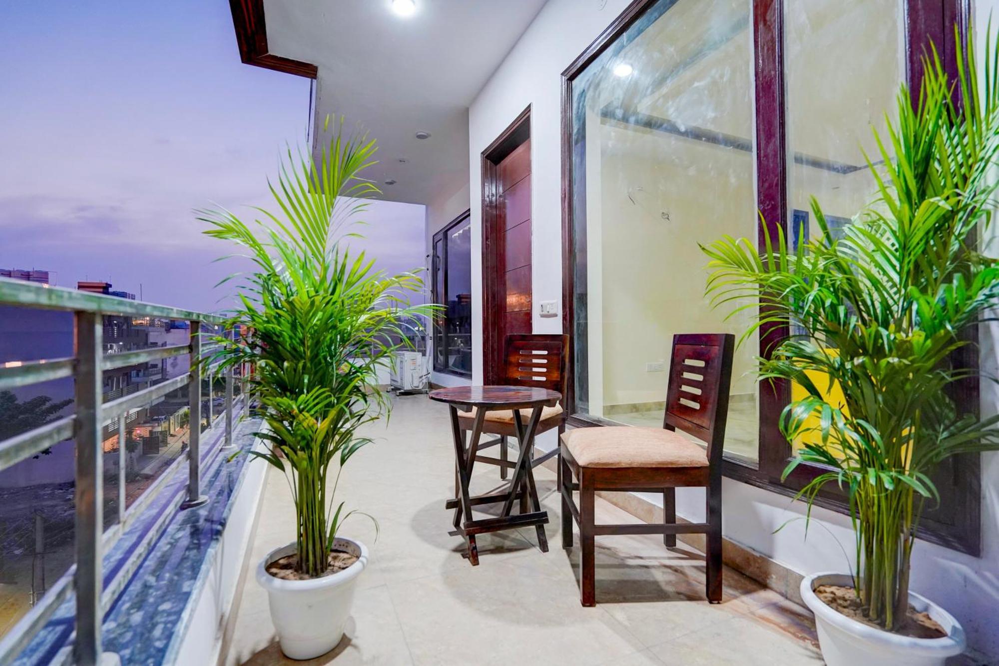 גורגאון Townhouse Delight Inn מראה חיצוני תמונה