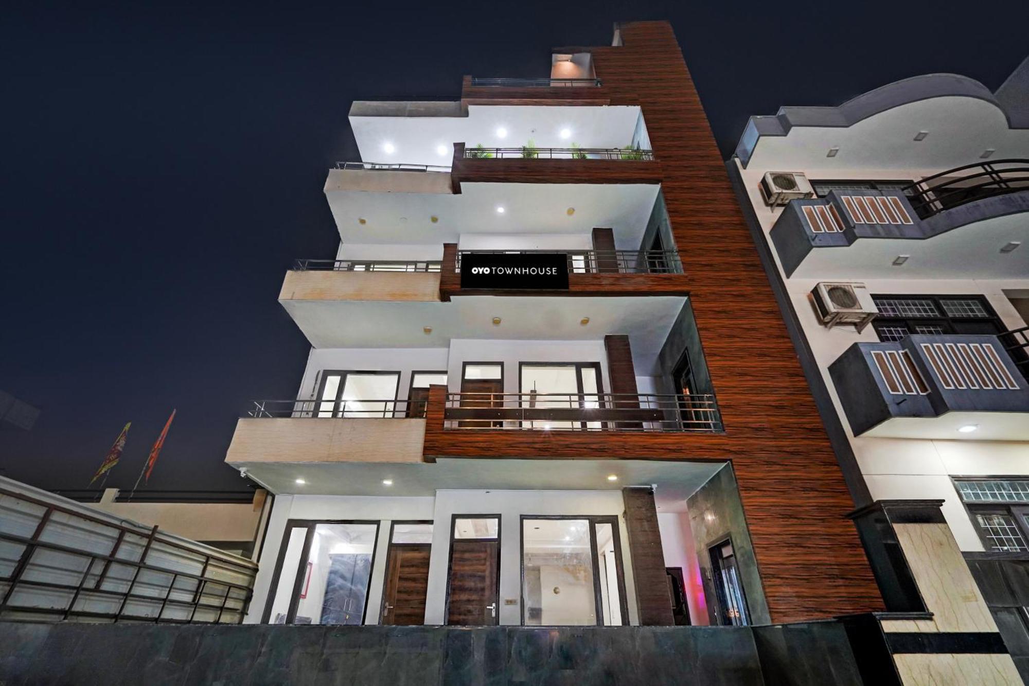 גורגאון Townhouse Delight Inn מראה חיצוני תמונה